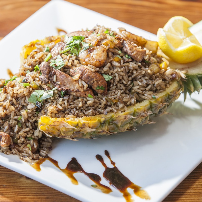 Pineapple rice with chicken and shrimp - old site photo, now a video